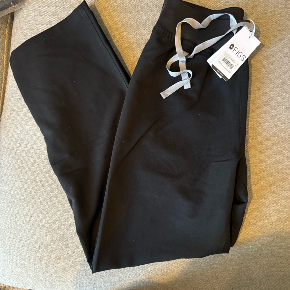 FIGS Livingston Petite Scrub Pants